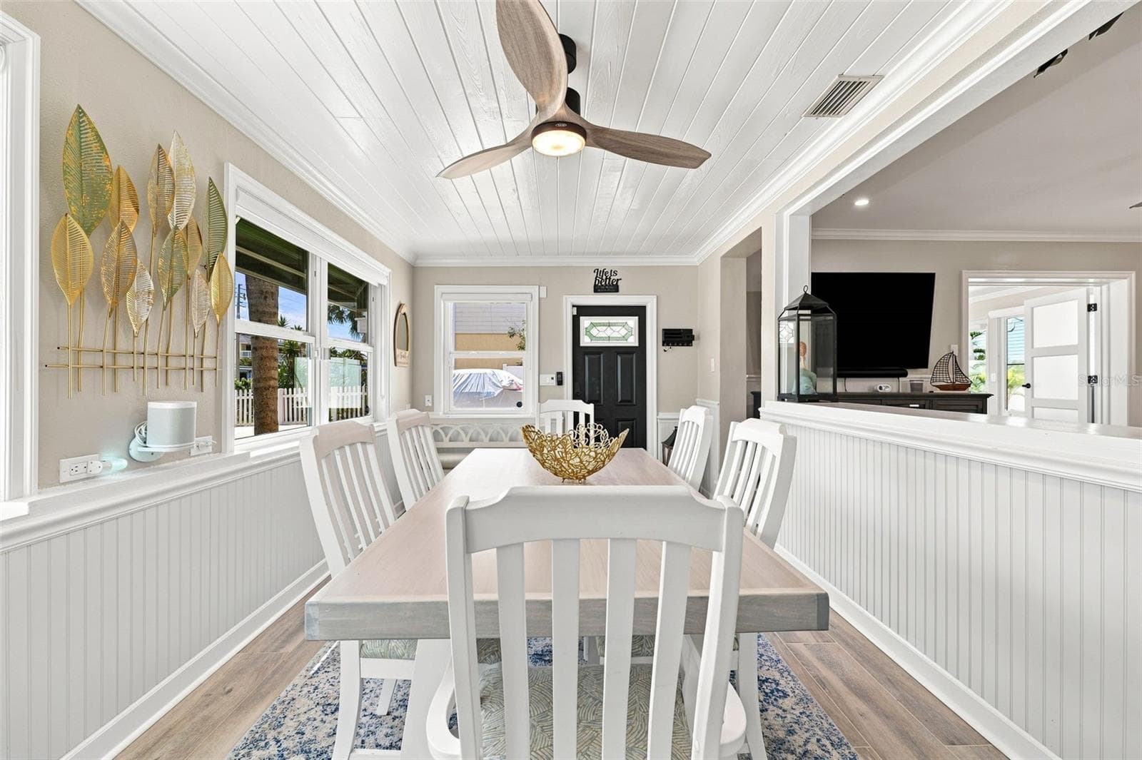 Single Family Residence at 2706 GULF BLVD, INDIAN ROCKS BEACH, photo 11 of 62