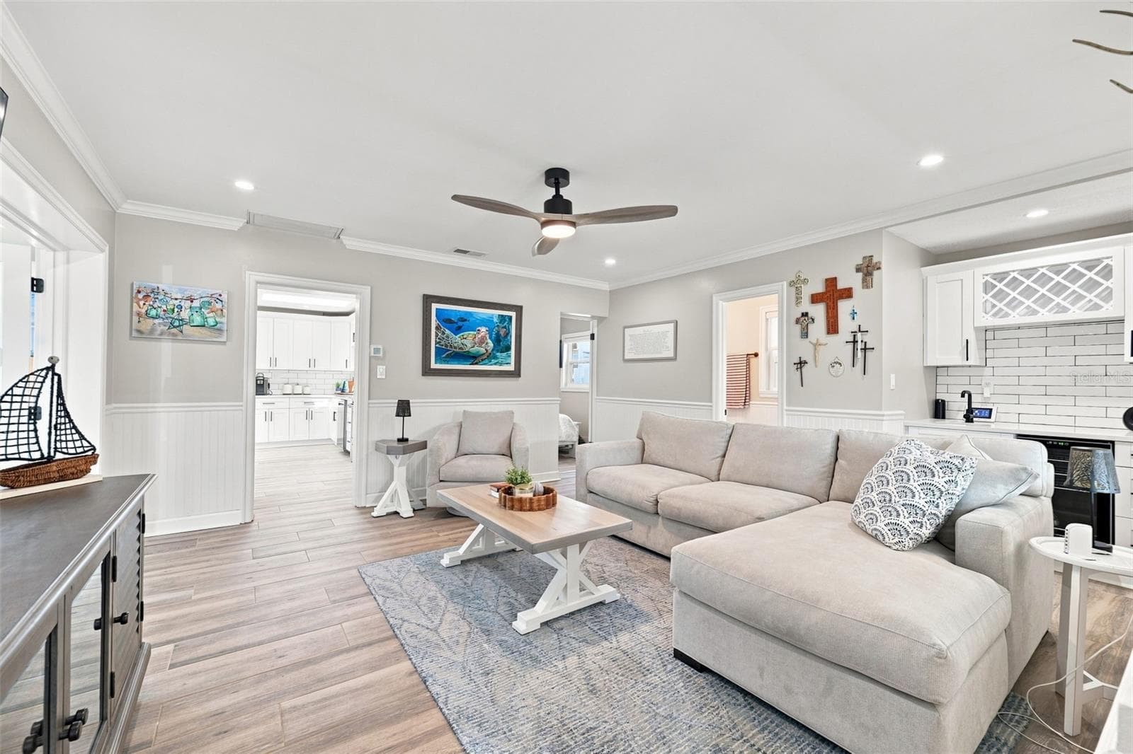 Single Family Residence at 2706 GULF BLVD, INDIAN ROCKS BEACH, photo 12 of 62