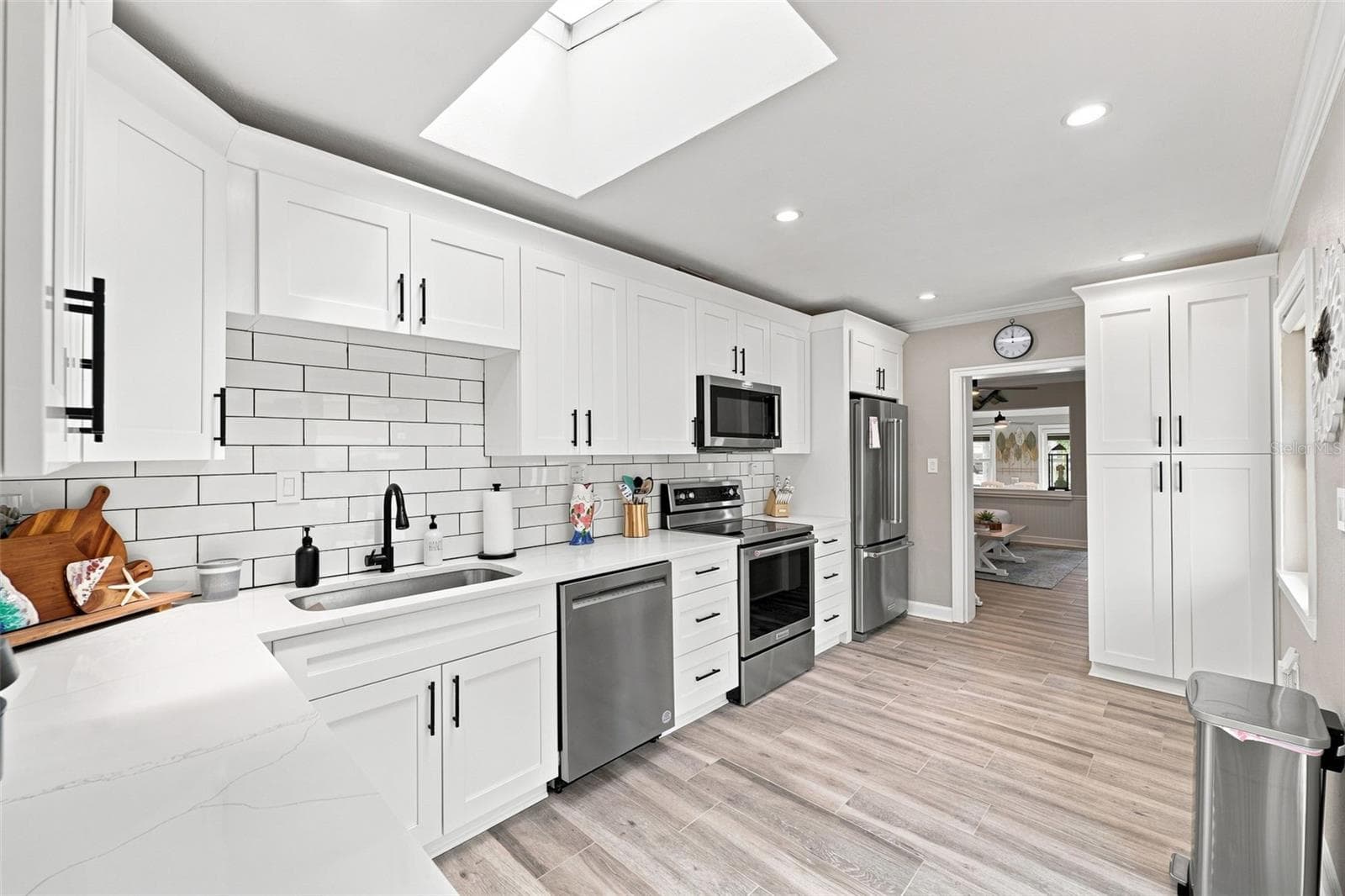 Single Family Residence at 2706 GULF BLVD, INDIAN ROCKS BEACH, photo 18 of 62