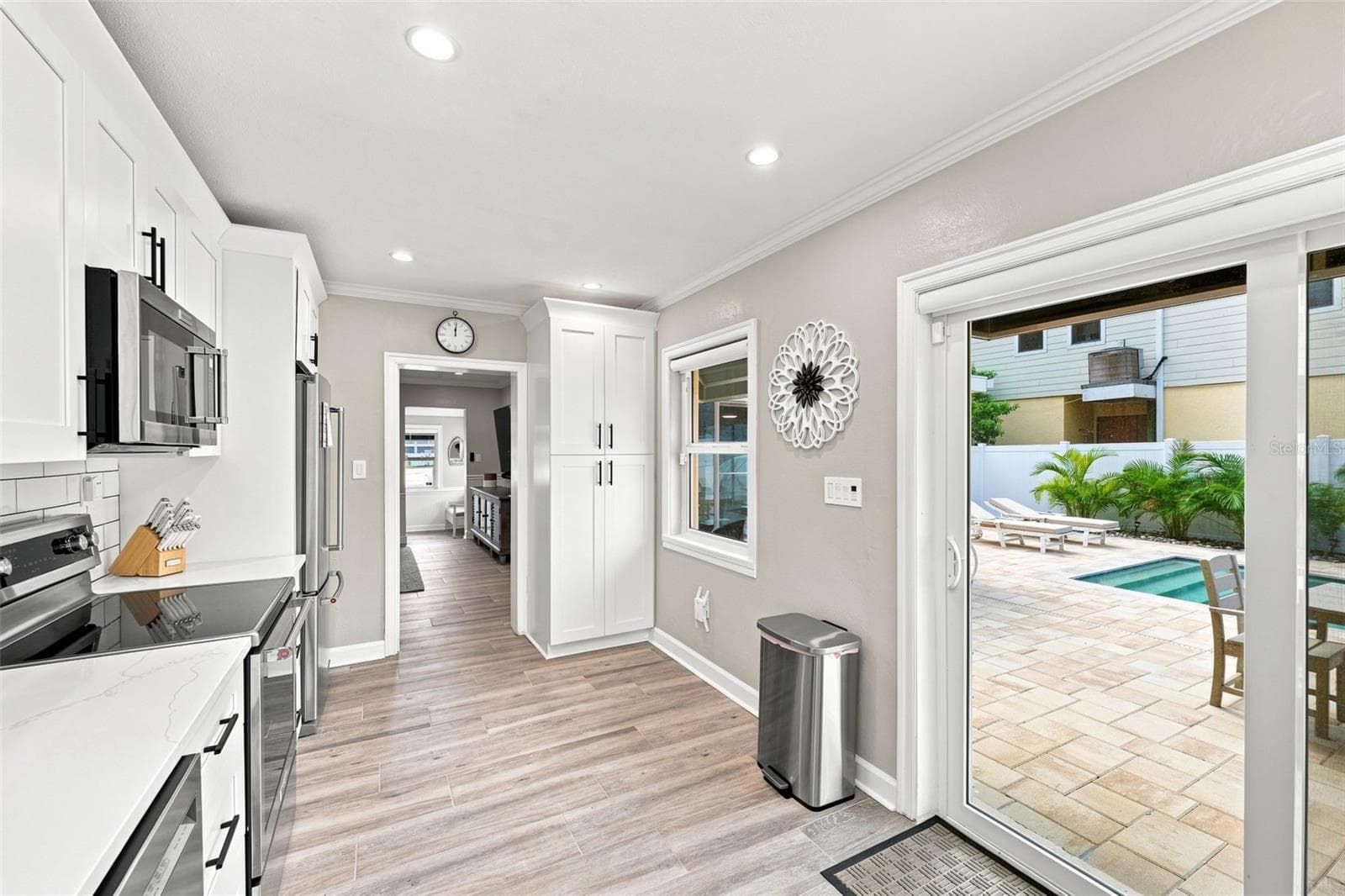 Single Family Residence at 2706 GULF BLVD, INDIAN ROCKS BEACH, photo 23 of 62