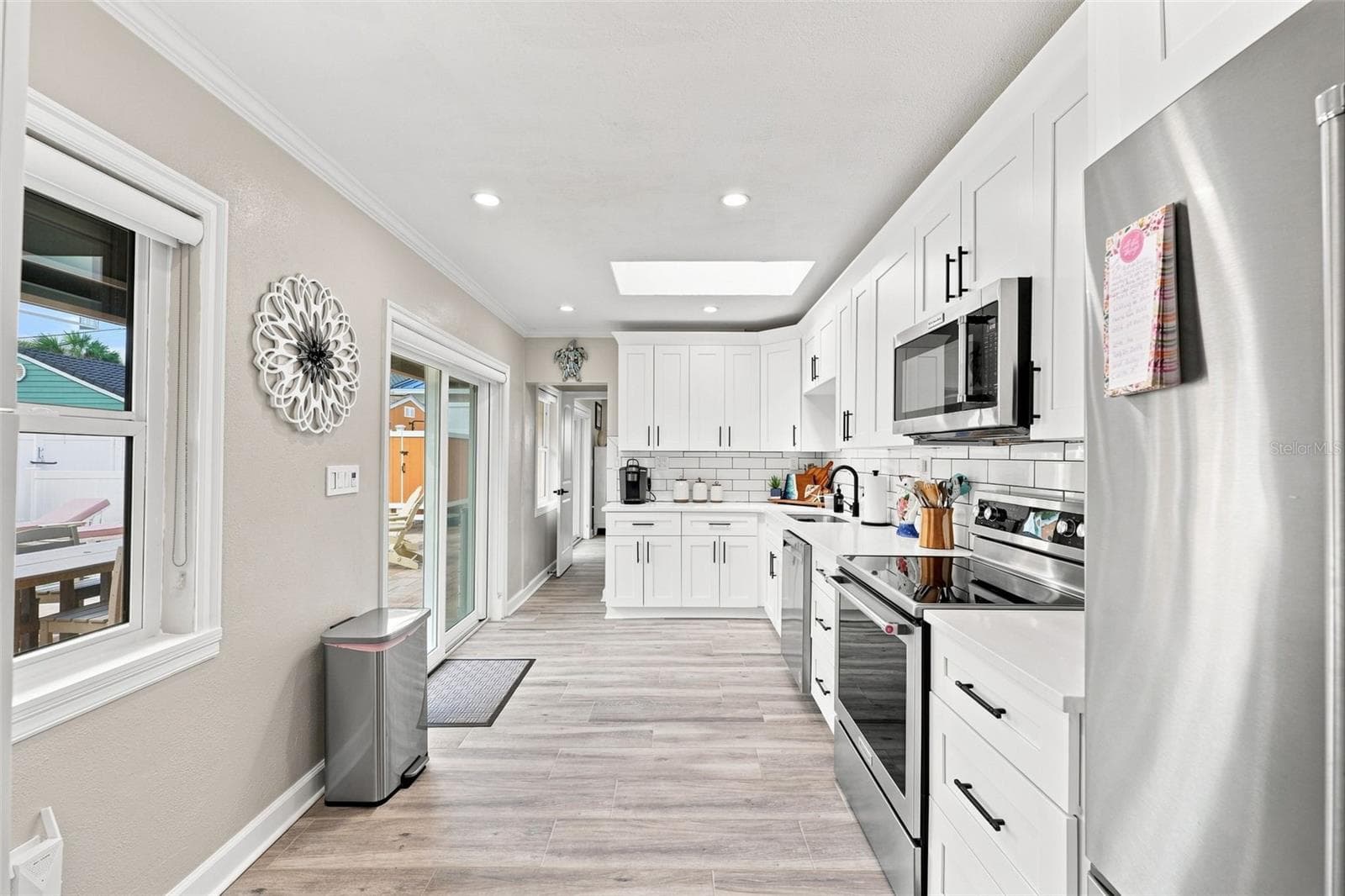 Single Family Residence at 2706 GULF BLVD, INDIAN ROCKS BEACH, photo 24 of 62