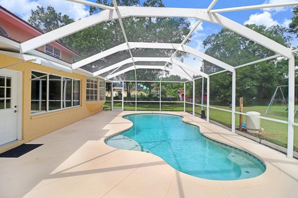 Screened Lanai and Pool - 13108 LILITA AVE, DOVER
