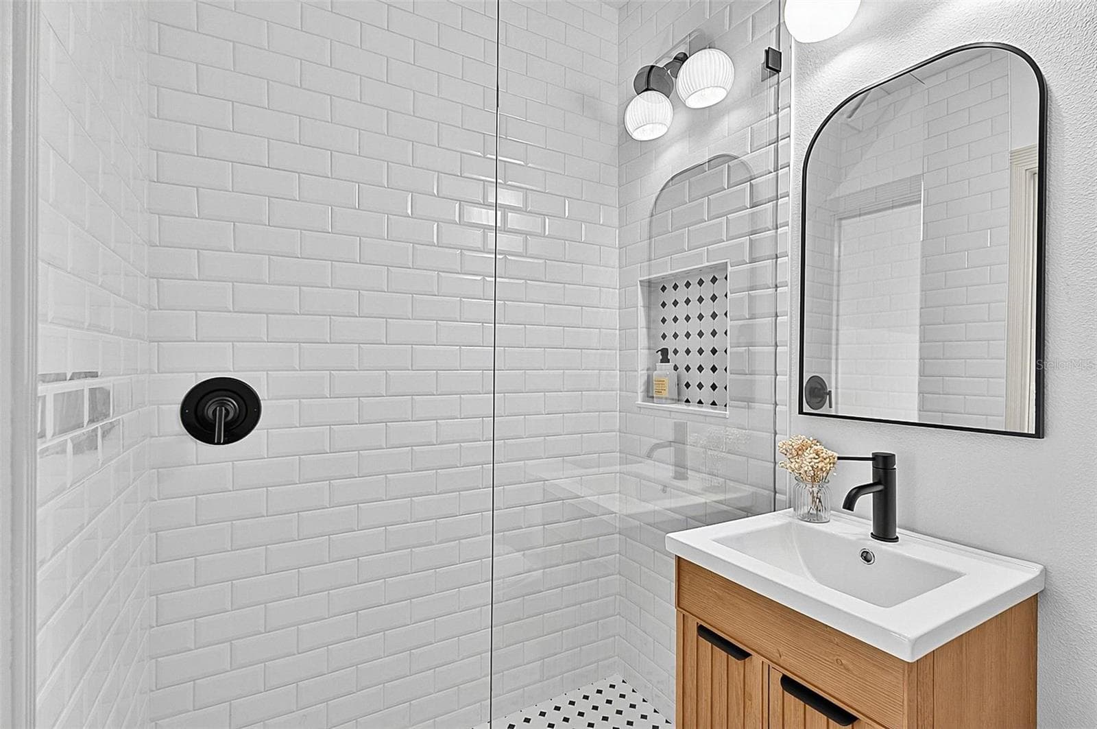 4th Bedroom private bath with vanity and tile shower - 17 GRANDVIEW DR, PALM COAST