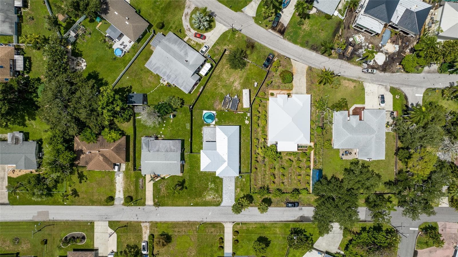 Single Family Residence at 216 24TH ST NE, BRADENTON, photo 19 of 23