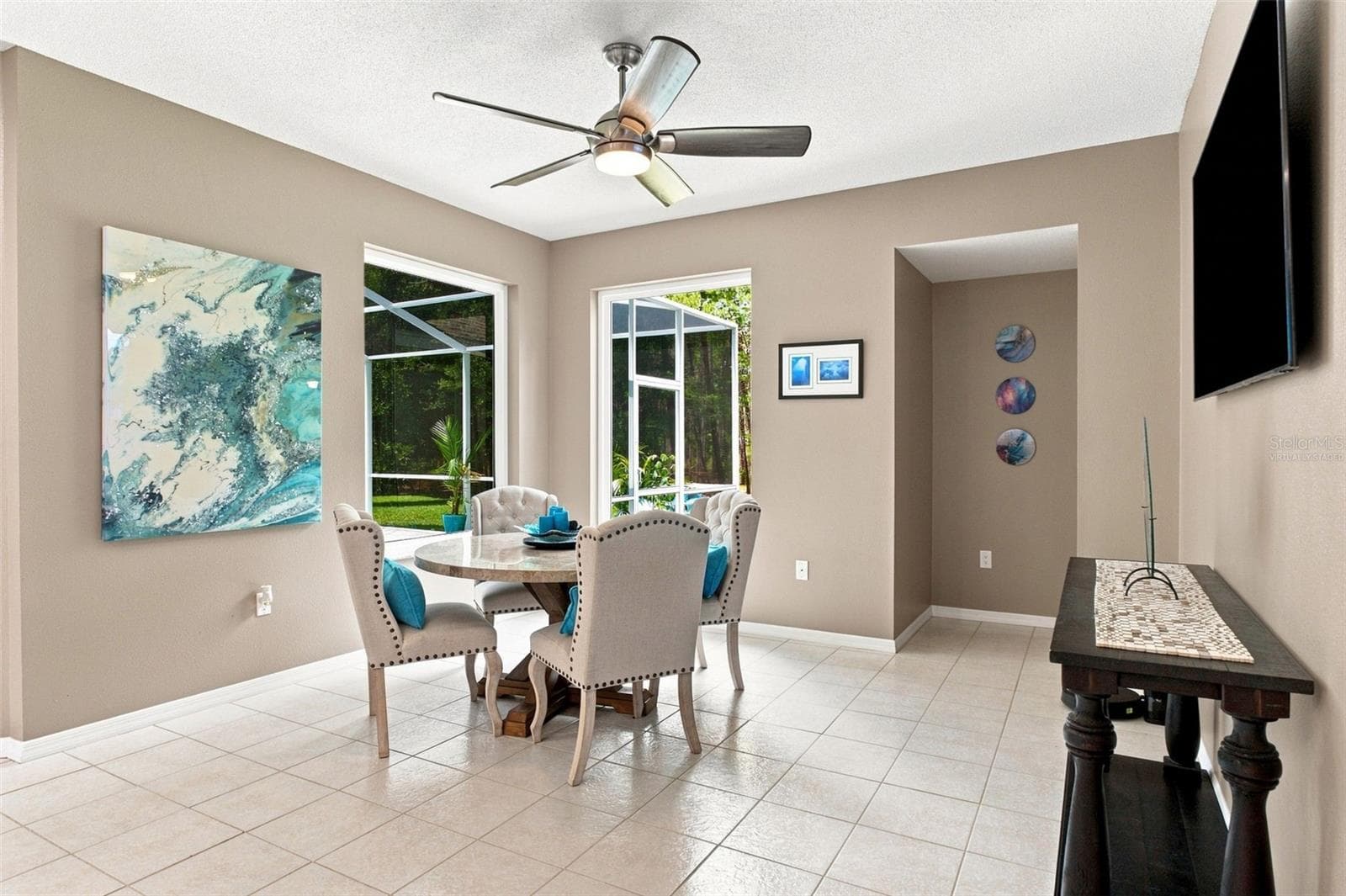 Dining area - 10261 WOODLAND WATERS BLVD, WEEKI WACHEE