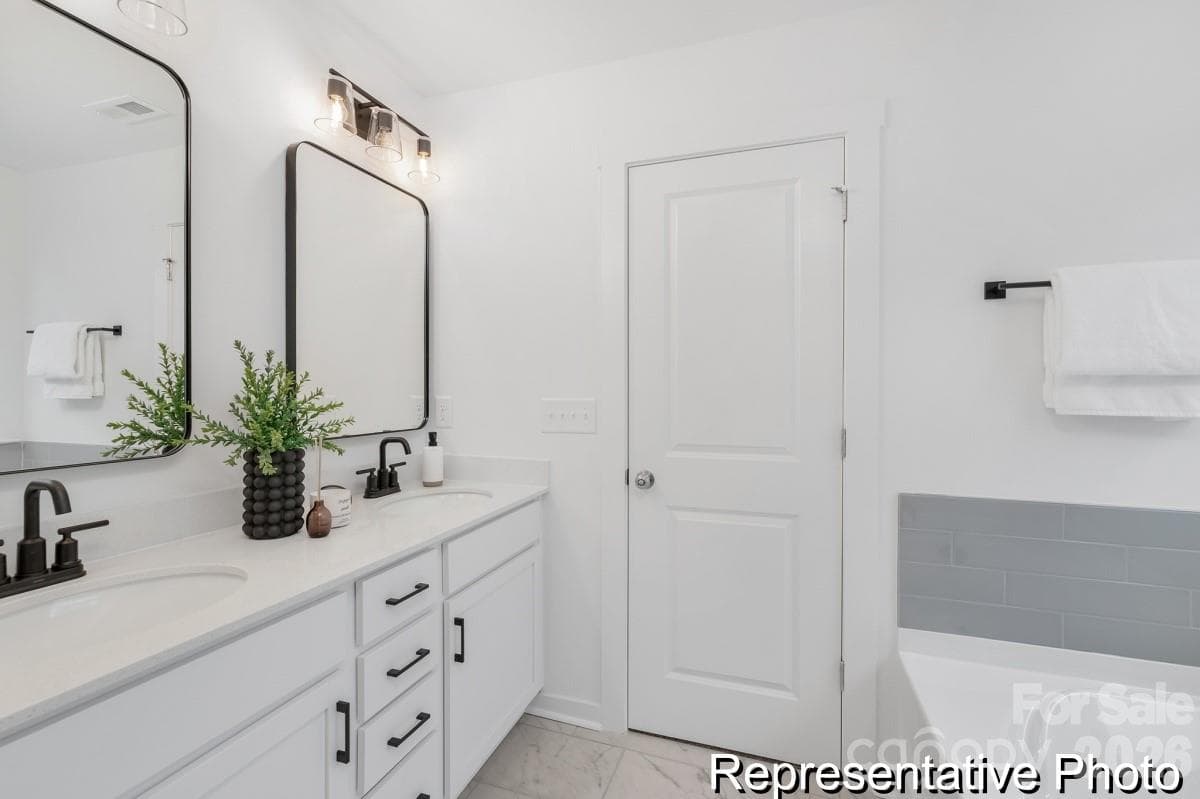 Single Family Residence at 1543 Autumn Banks Way, High Shoals, photo 14 of 30