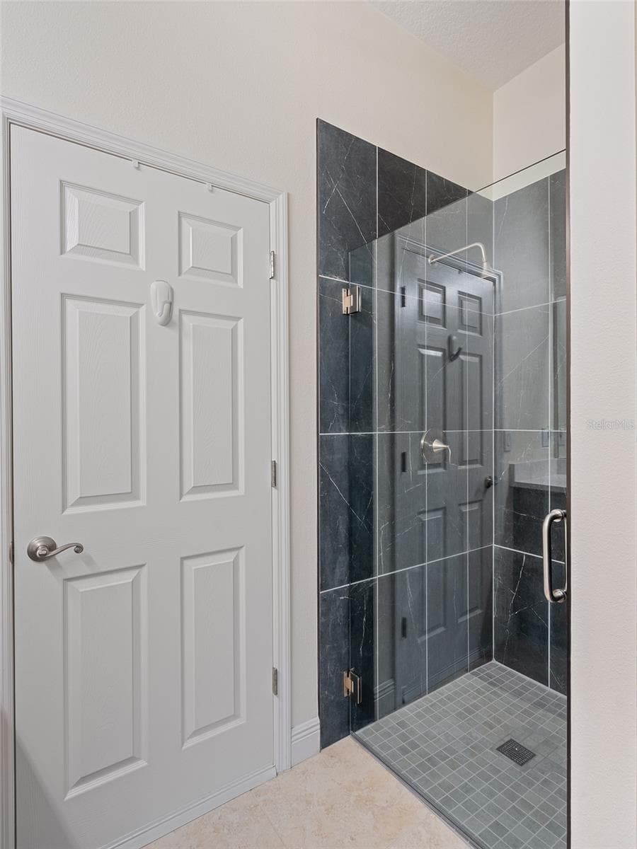 Bath 2 Shower - 8348 BRIDGEPORT BAY CIR, MOUNT DORA