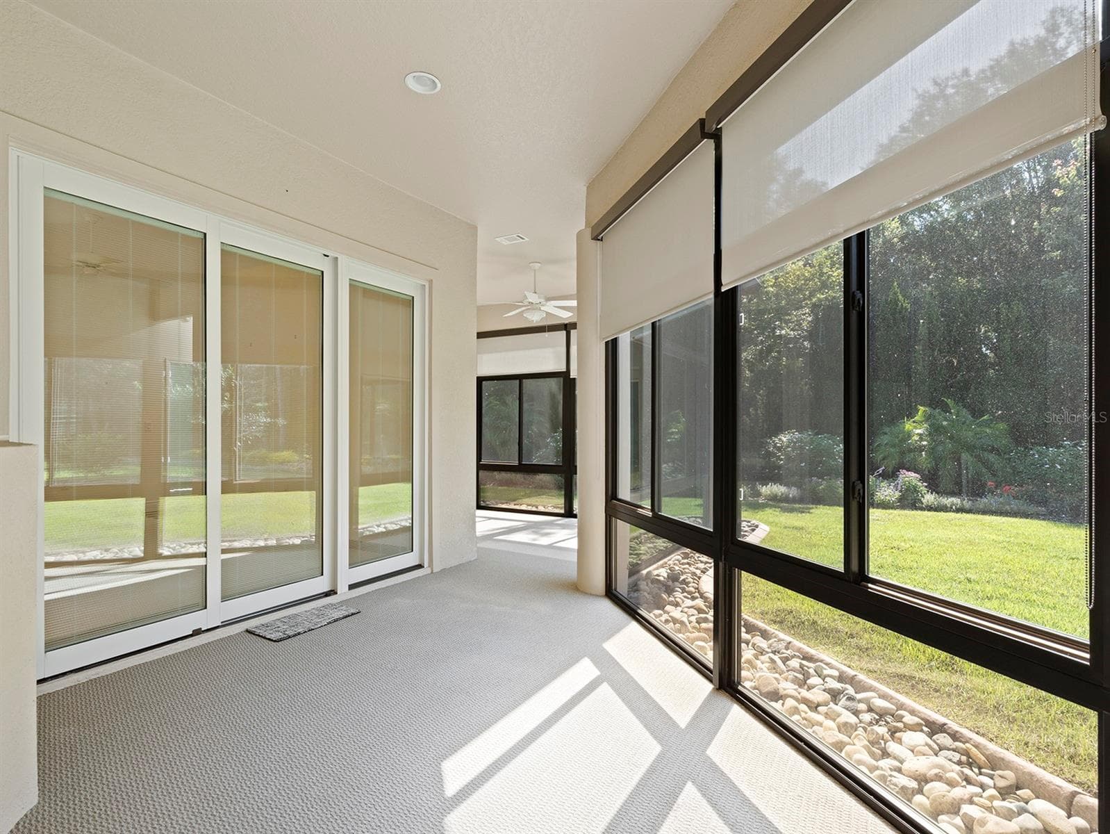 Enclosed lanai 1 - 8348 BRIDGEPORT BAY CIR, MOUNT DORA