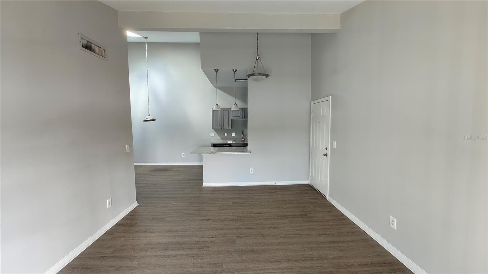 Condominium at 145 N PEARL LAKE CSWY #204, ALTAMONTE SPRINGS, photo 3 of 11