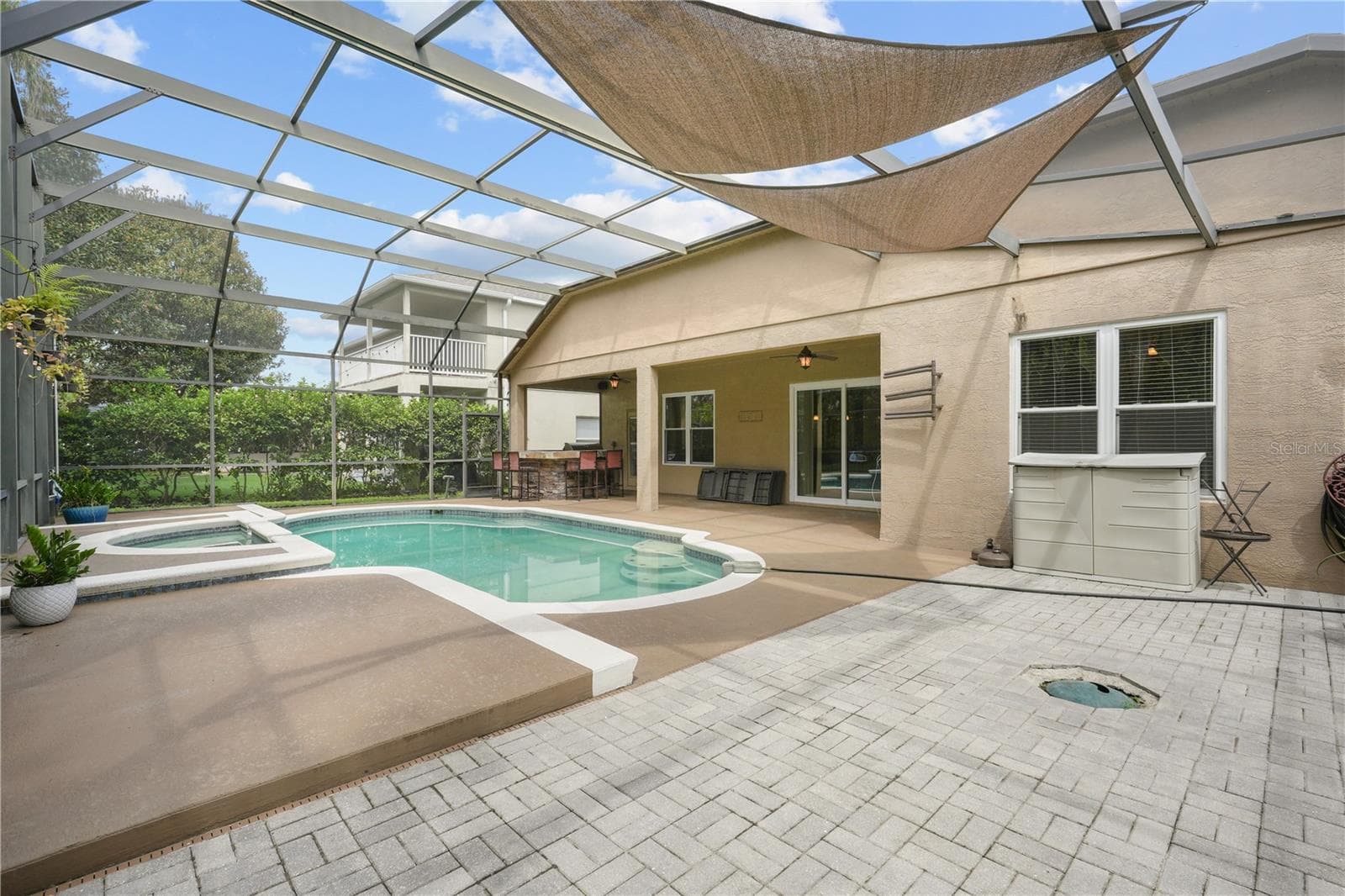 Outdoor pool area - 10169 MARSH PINE CIR, ORLANDO