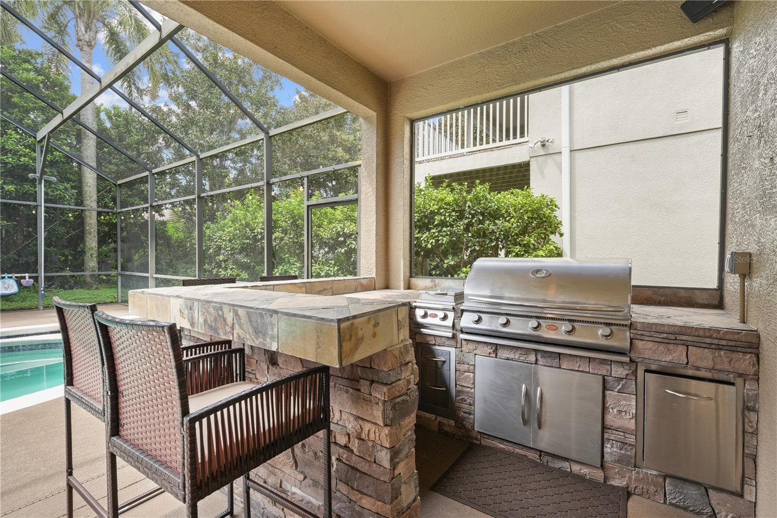 Outdoor Grill - 10169 MARSH PINE CIR, ORLANDO