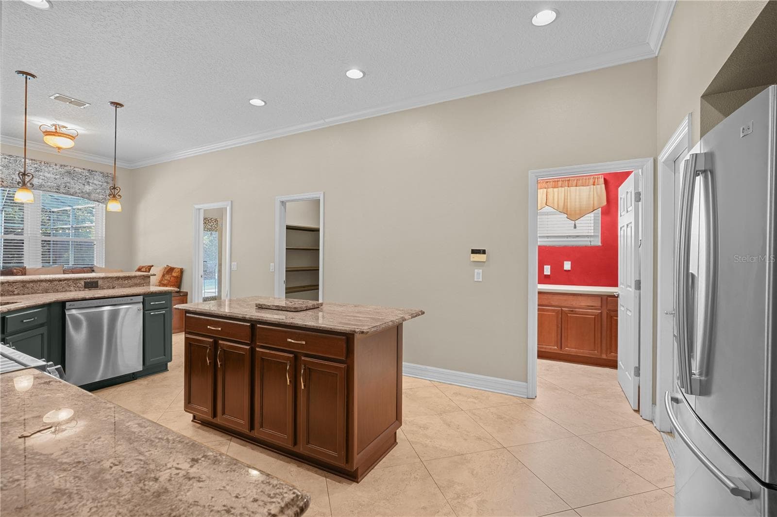 kitchen/laundry room in back - 10169 MARSH PINE CIR, ORLANDO