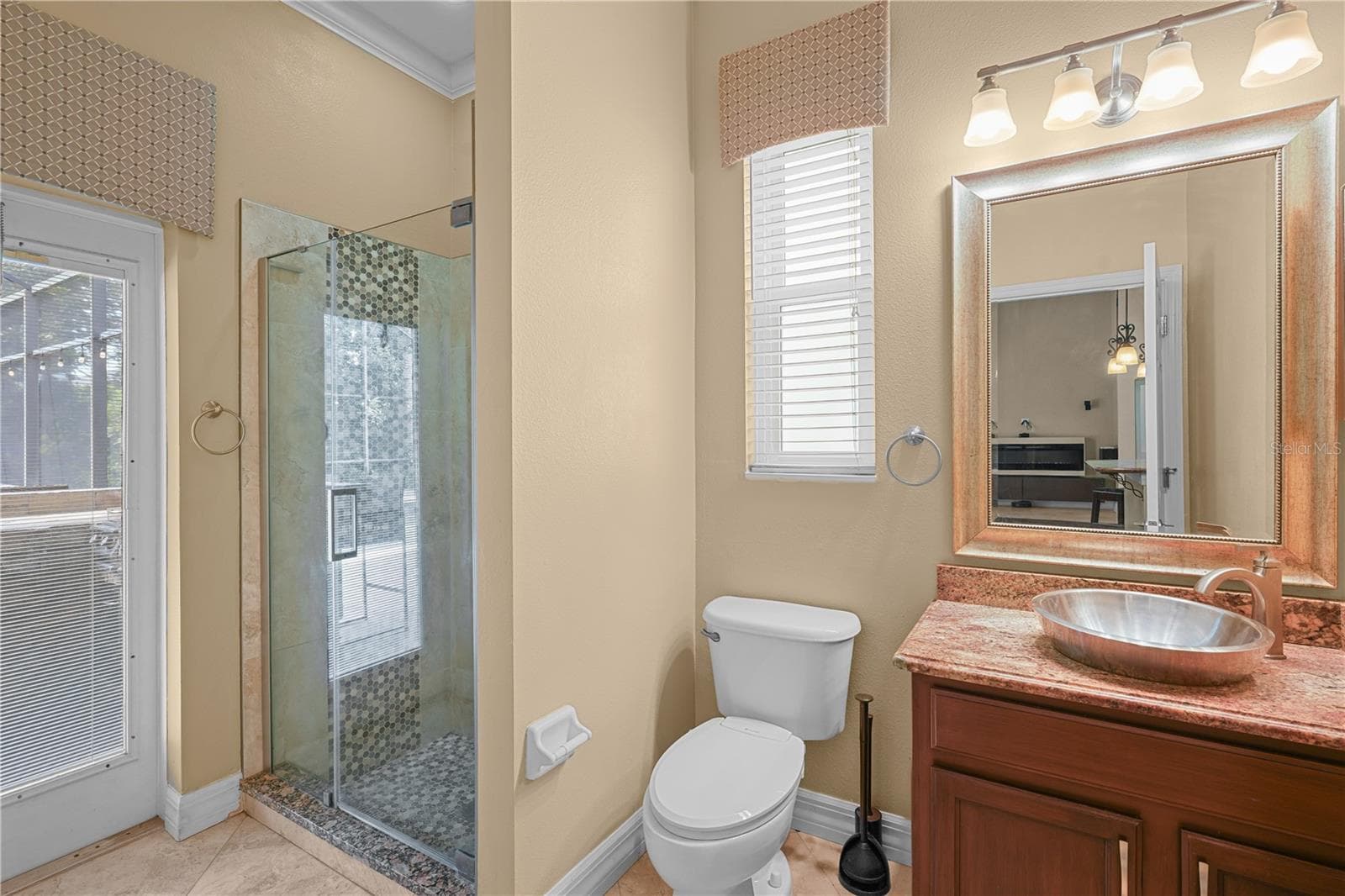 Poolside bath - 10169 MARSH PINE CIR, ORLANDO