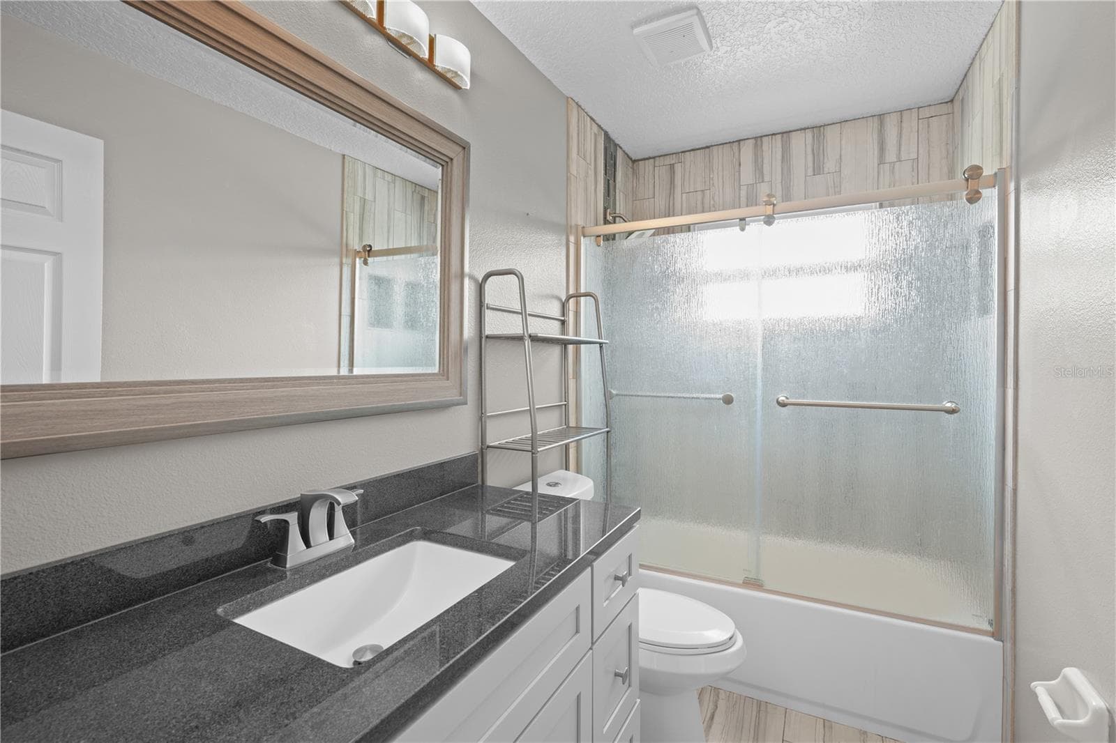 Upstairs bathroom - 10169 MARSH PINE CIR, ORLANDO