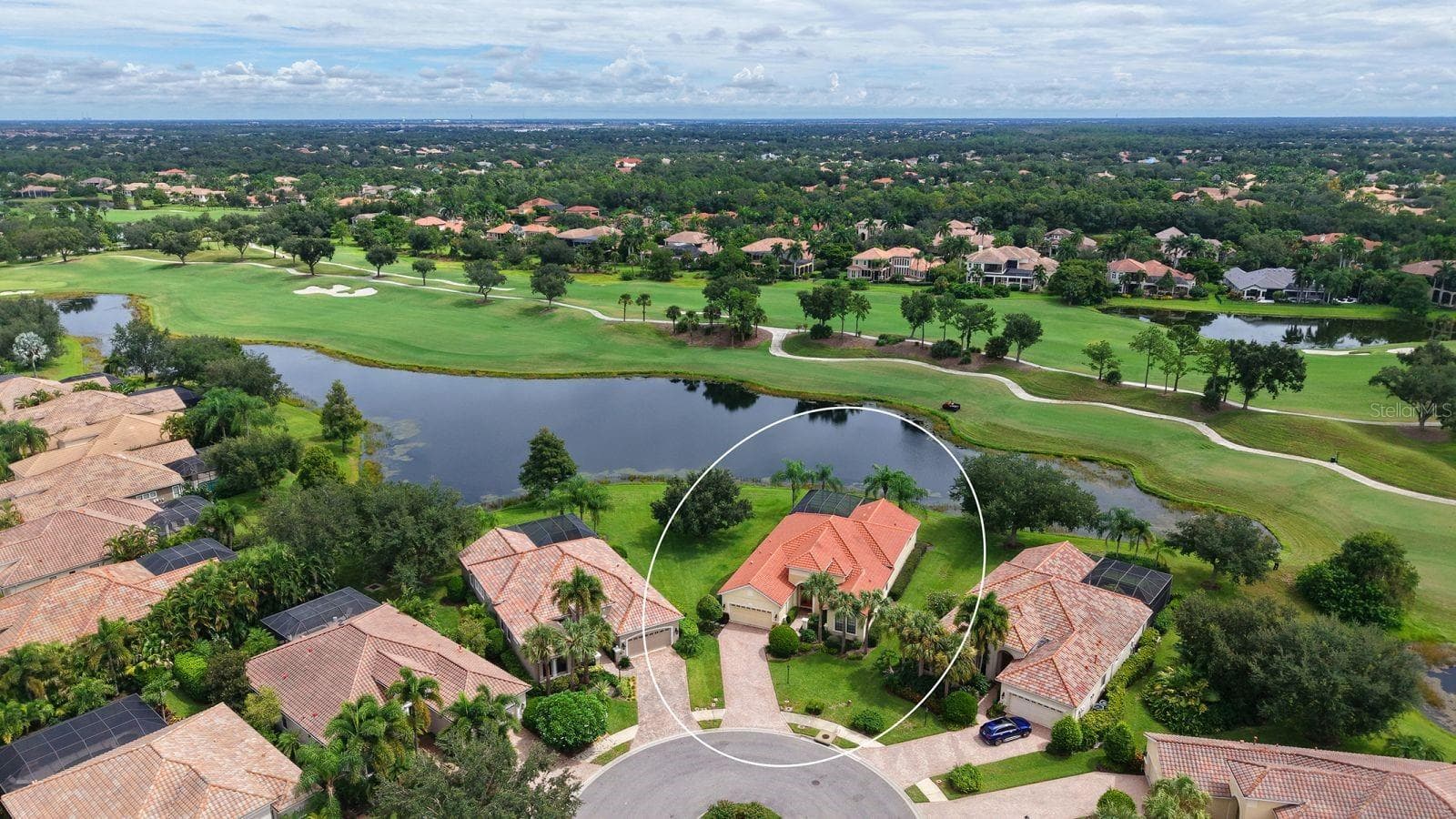 Single Family Residence at 12717 STONE RIDGE PL, LAKEWOOD RANCH, photo 10 of 66