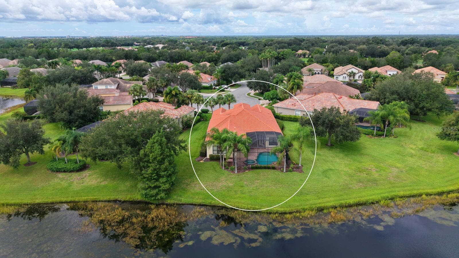 Single Family Residence at 12717 STONE RIDGE PL, LAKEWOOD RANCH, photo 50 of 66