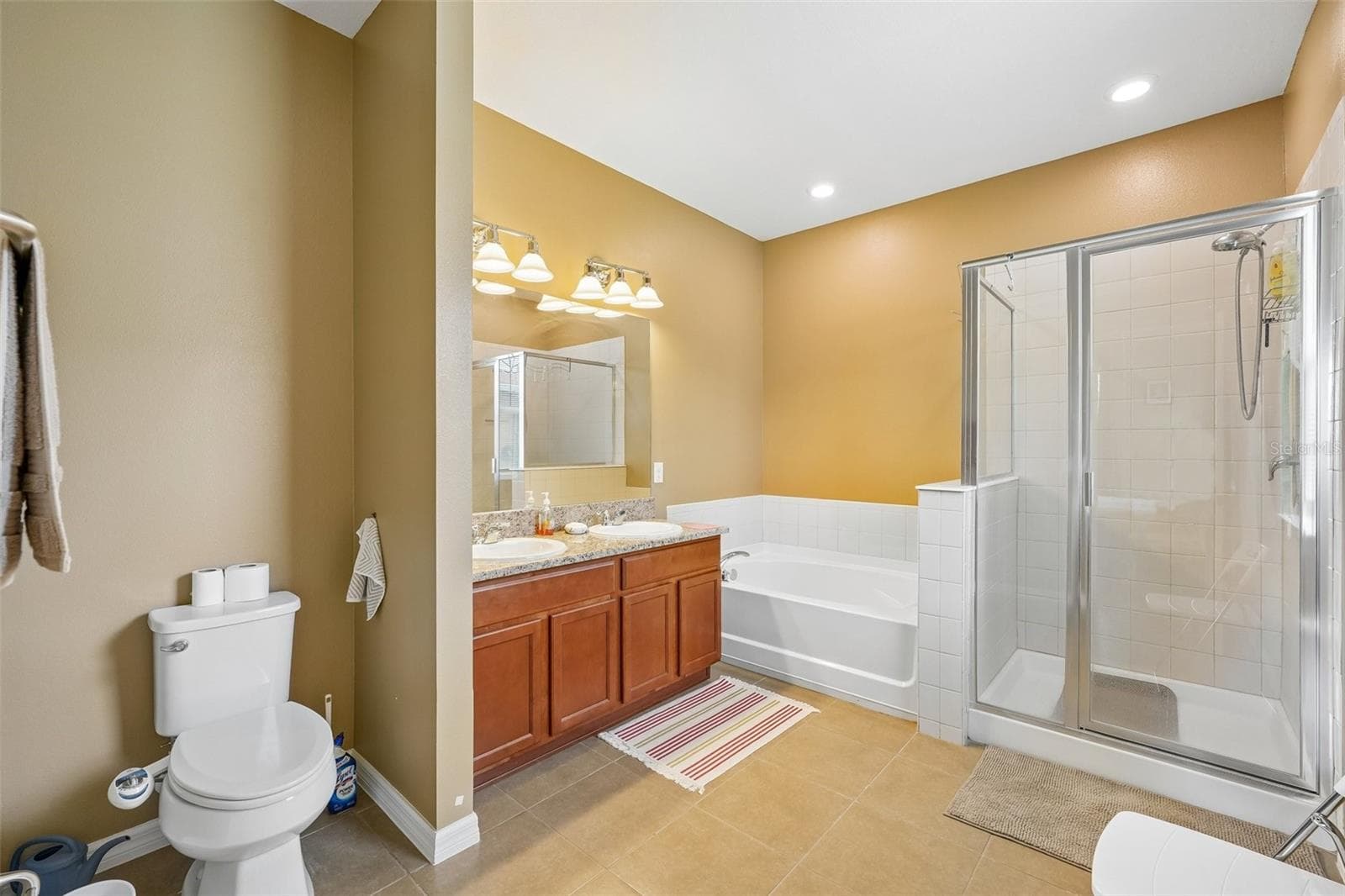 MASTER BATH WITH JACUZZI :) - 12343 MOSS LAKE LOOP, NEW PORT RICHEY