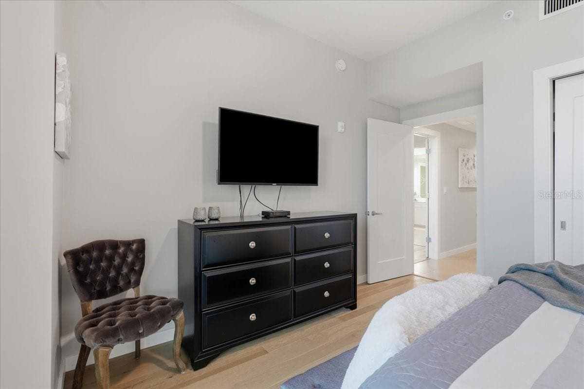 Condominium at 920 N OSCEOLA AVE #605, CLEARWATER, photo 34 of 64