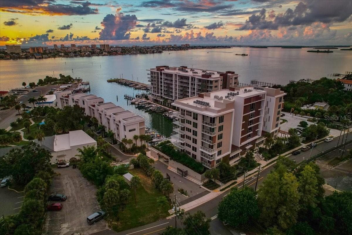 Condominium at 920 N OSCEOLA AVE #605, CLEARWATER, photo 43 of 64