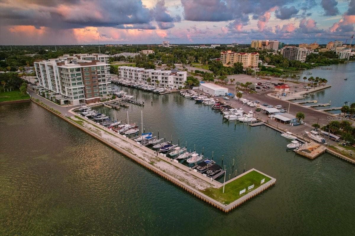 Condominium at 920 N OSCEOLA AVE #605, CLEARWATER, photo 47 of 64