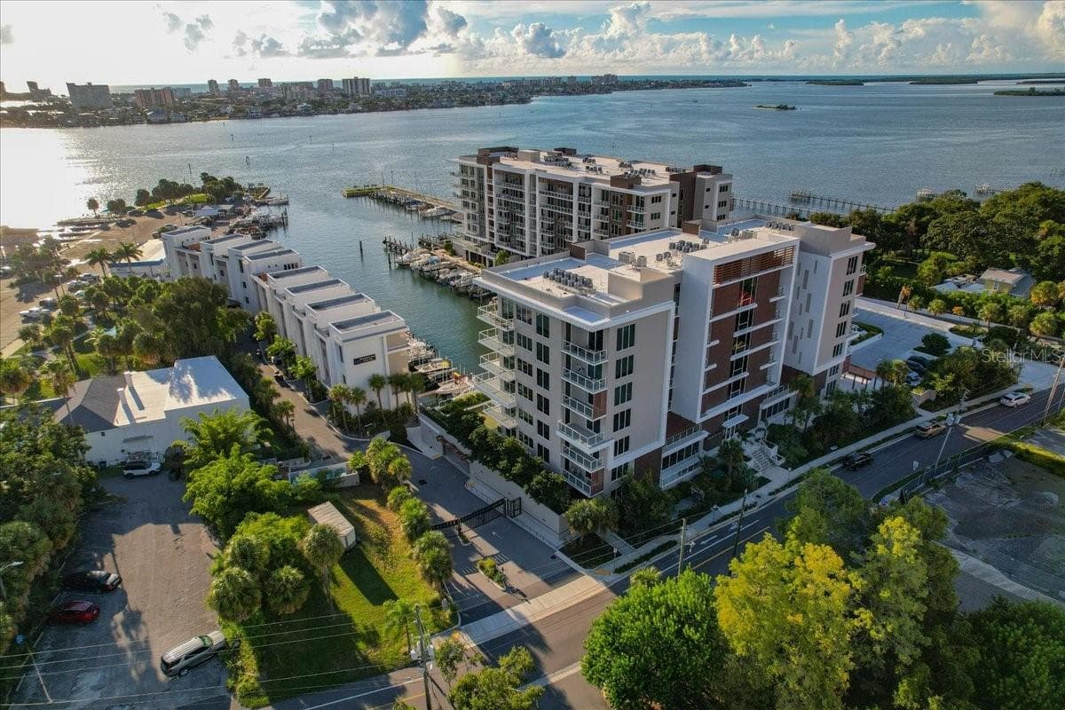 Condominium at 920 N OSCEOLA AVE #605, CLEARWATER, photo 50 of 64
