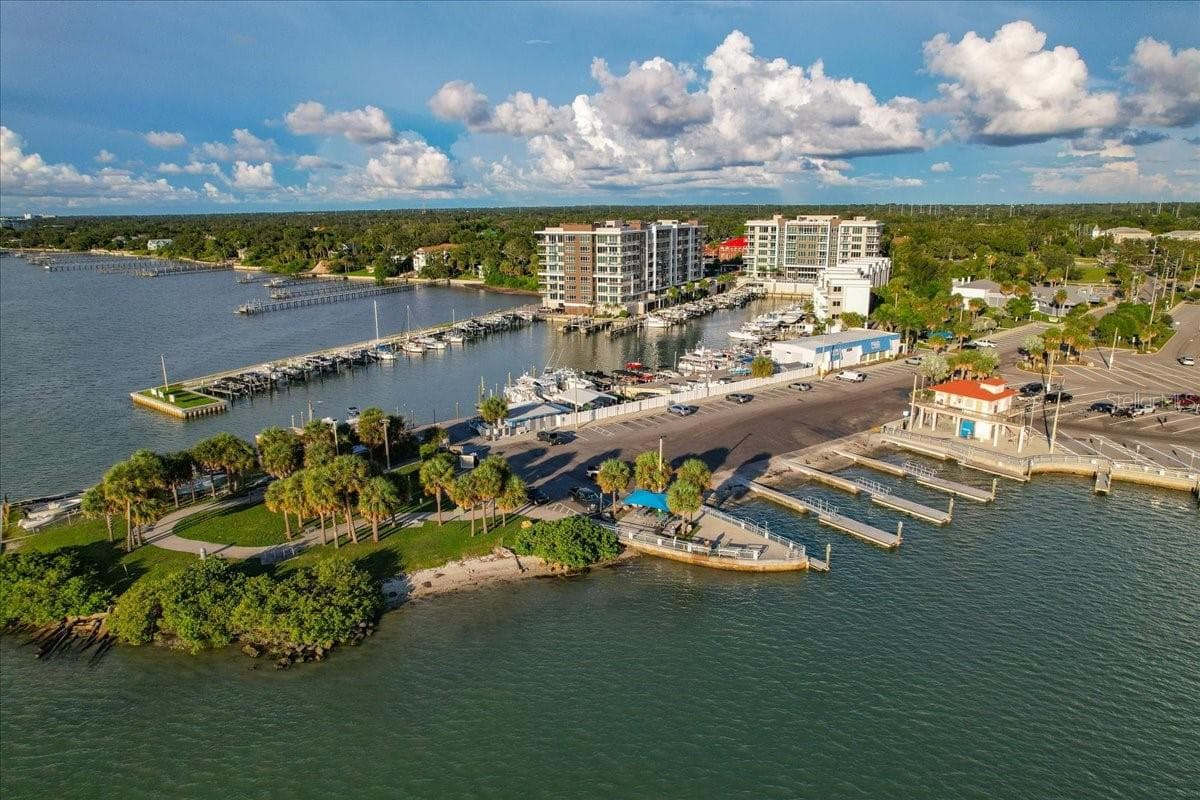 Condominium at 920 N OSCEOLA AVE #605, CLEARWATER, photo 56 of 64