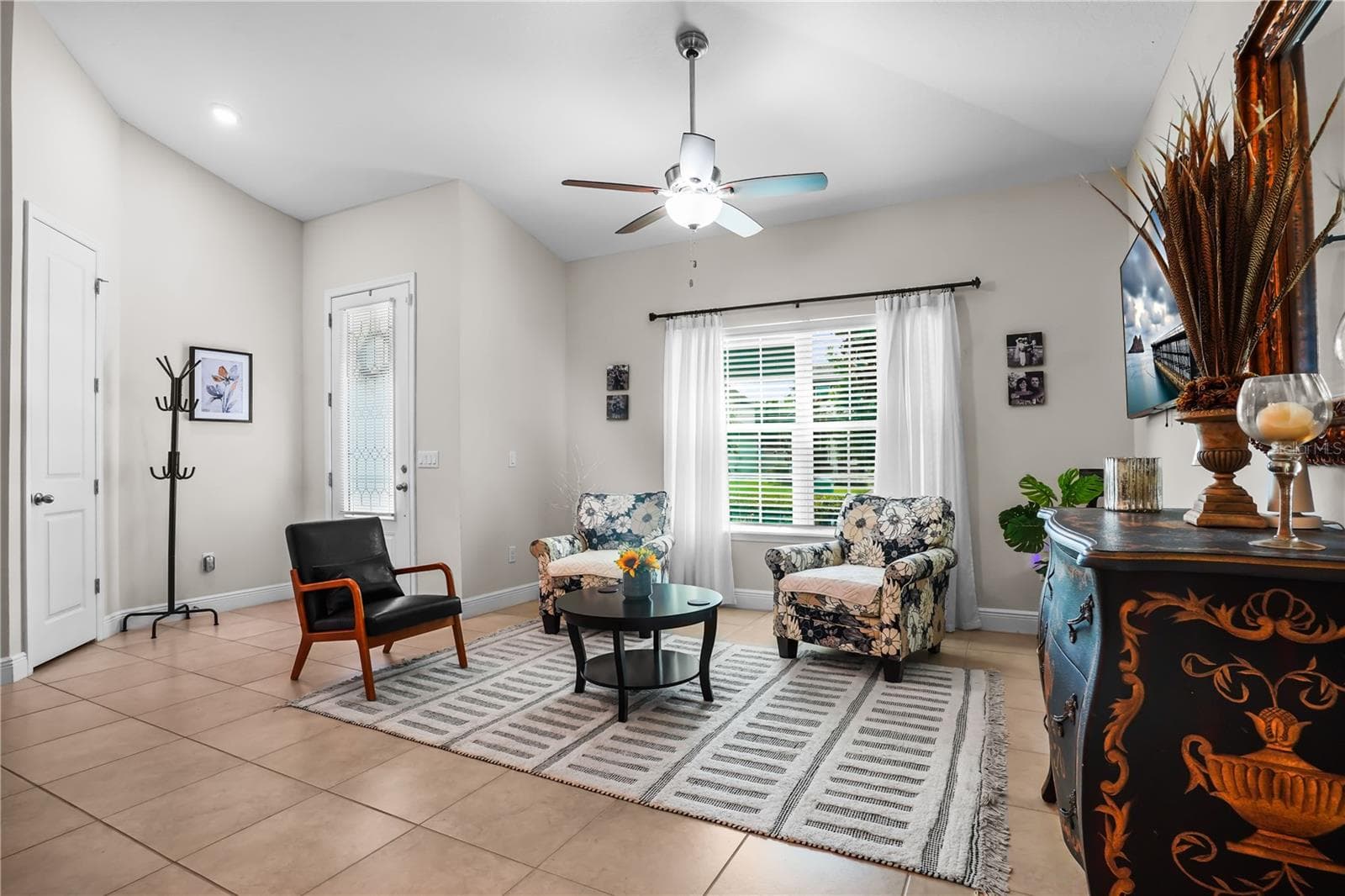 Single Family Residence at 154 OAKMONT RESERVE CIR, LONGWOOD, photo 8 of 48