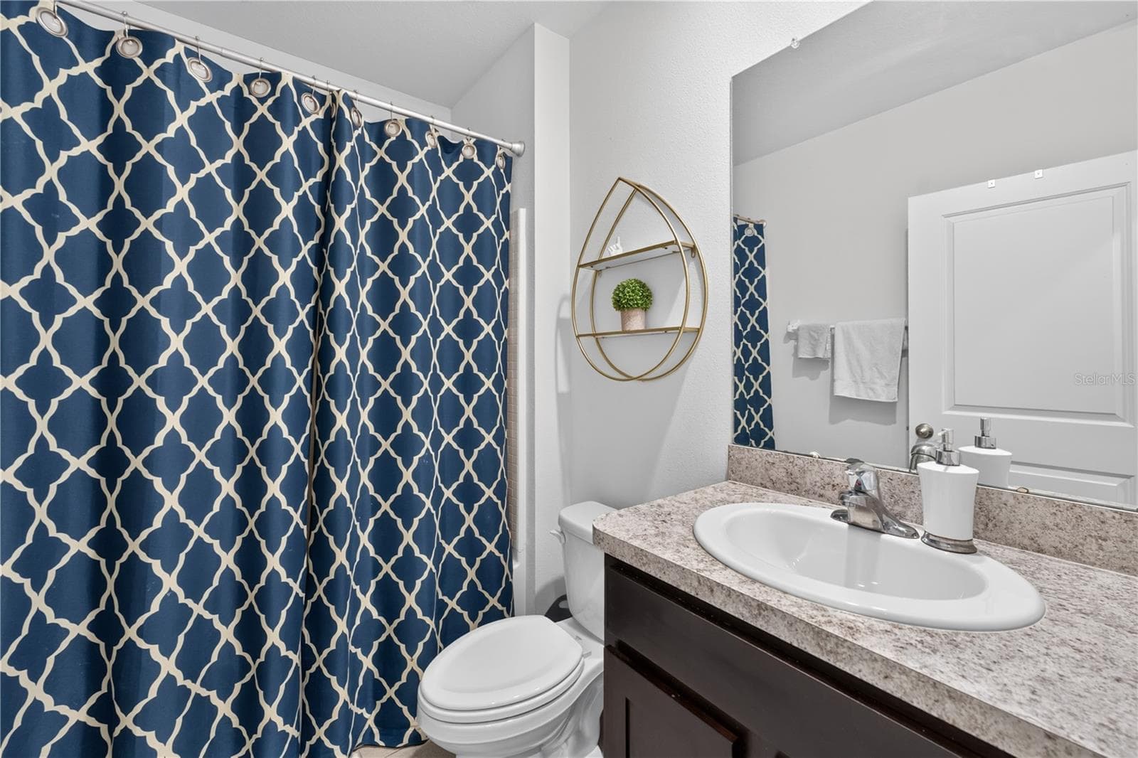 Downstairs bathroom - 3072 STORYBROOK PRESERVE DR, ODESSA