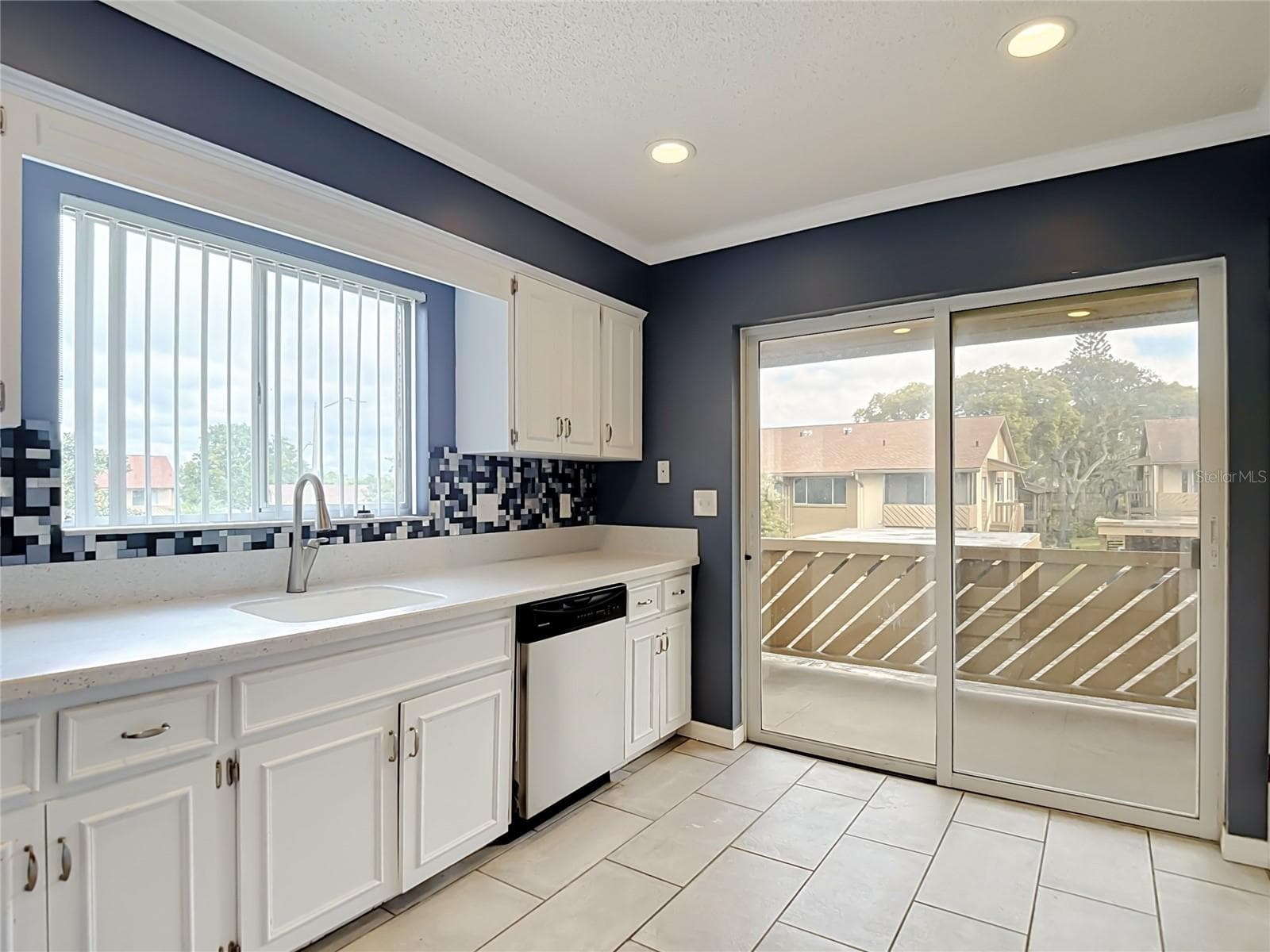 Condominium at 4448 CHART CT #5-C, NEW PORT RICHEY, photo 3 of 28