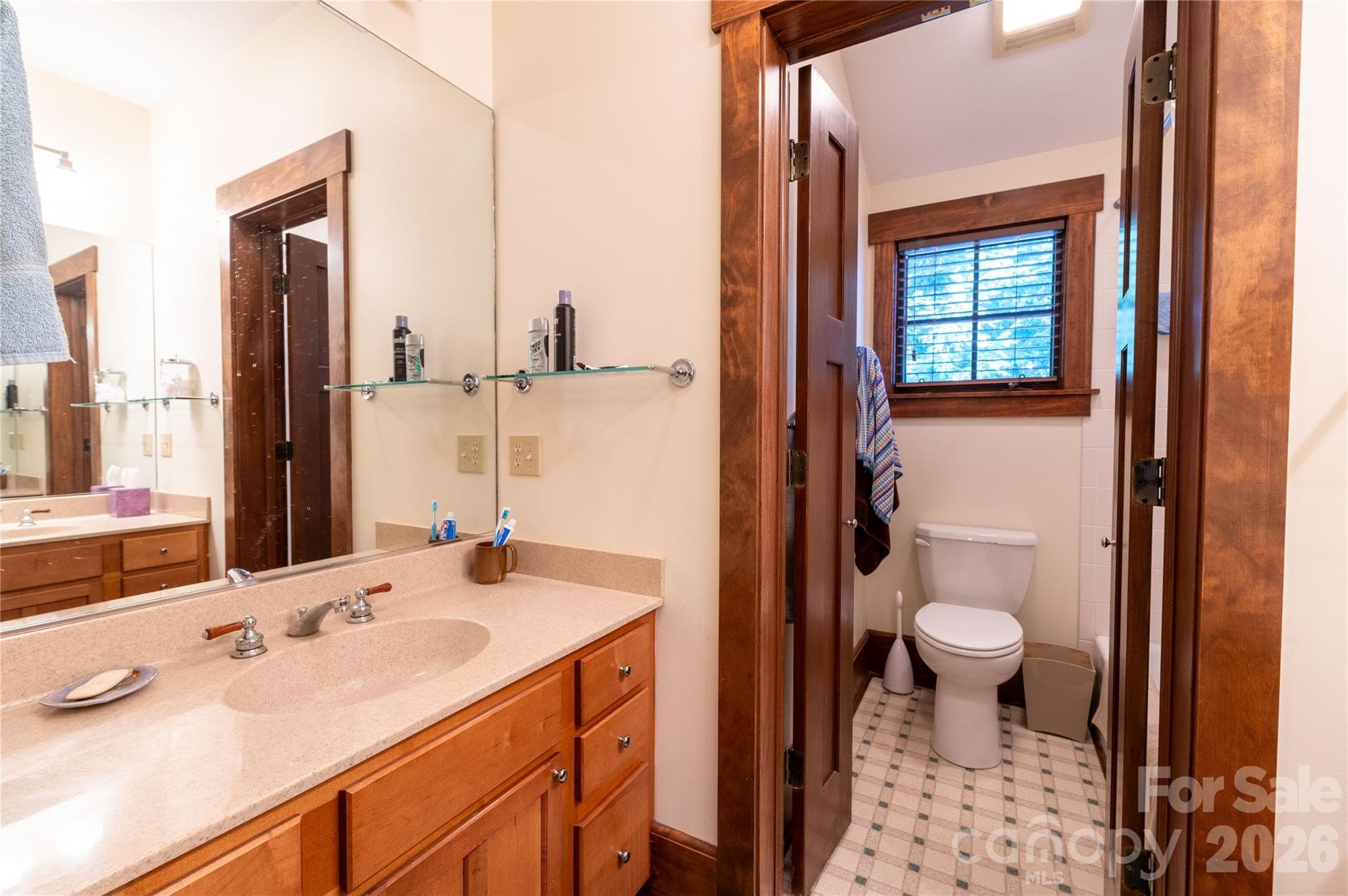 Single Family Residence at 86 Forest Ridge Road E, Burnsville, photo 34 of 48