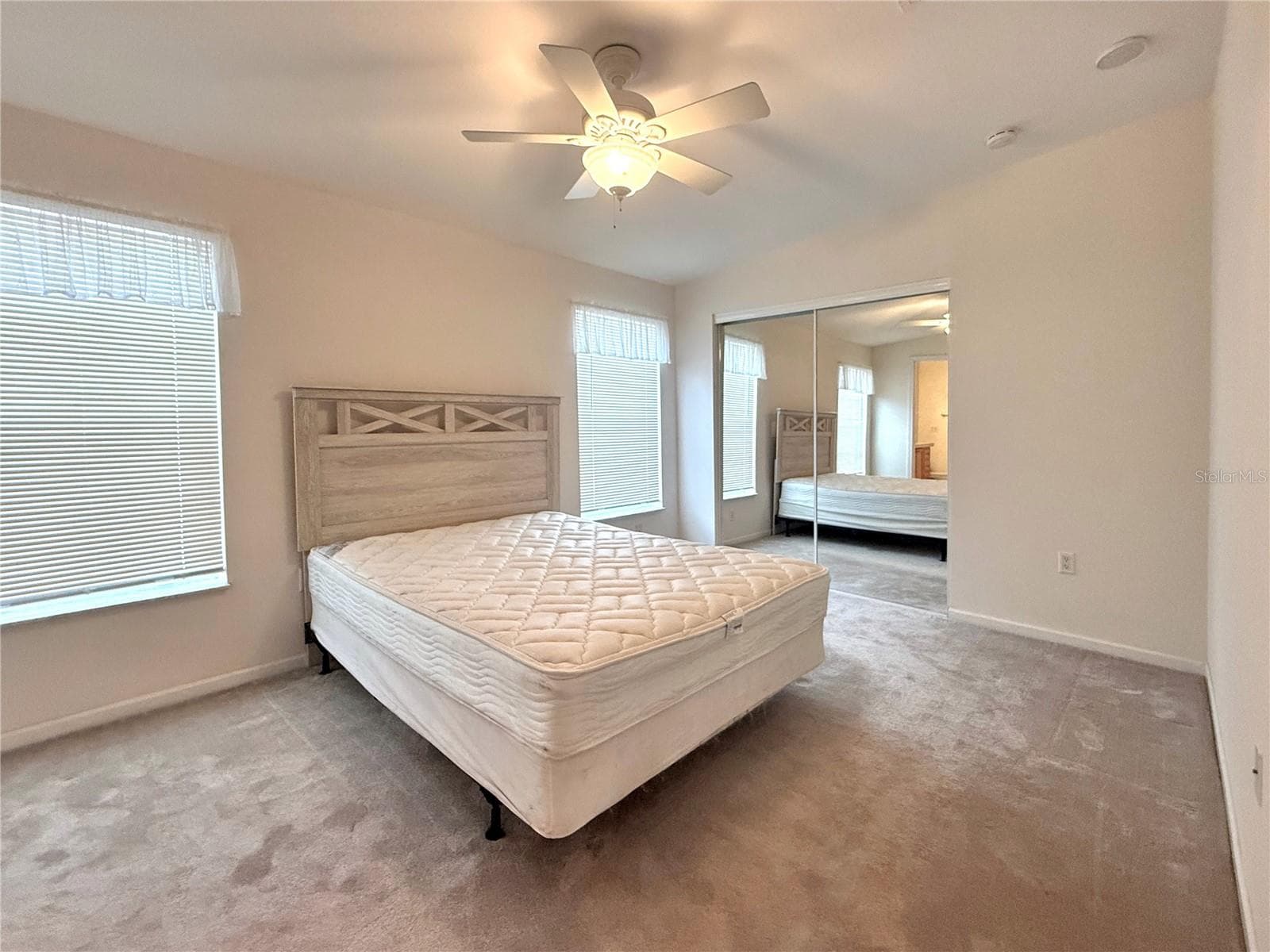 Manufactured Home at 225 S PORT ROYAL LN, APOLLO BEACH, photo 7 of 28