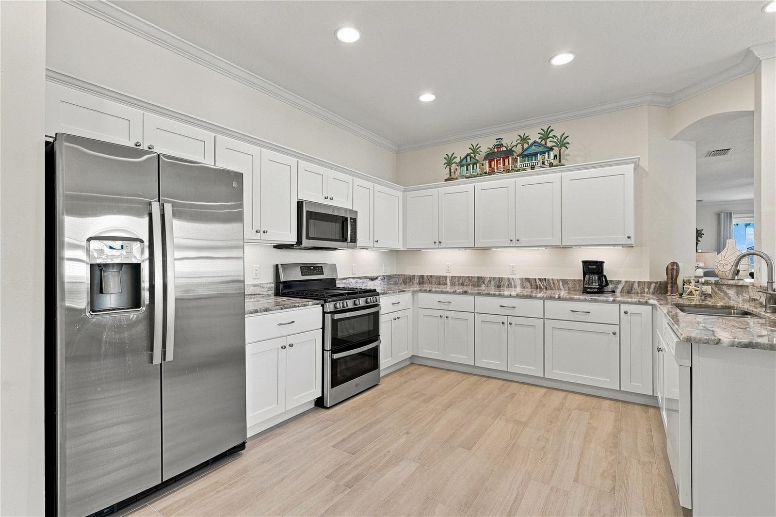 Villa at 4350 WHISPERING OAKS DR, NORTH PORT, photo 19 of 65