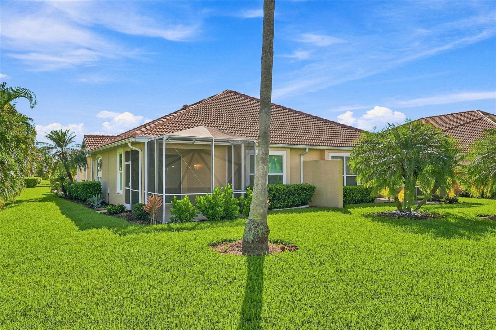 Villa at 4350 WHISPERING OAKS DR, NORTH PORT, photo 38 of 65