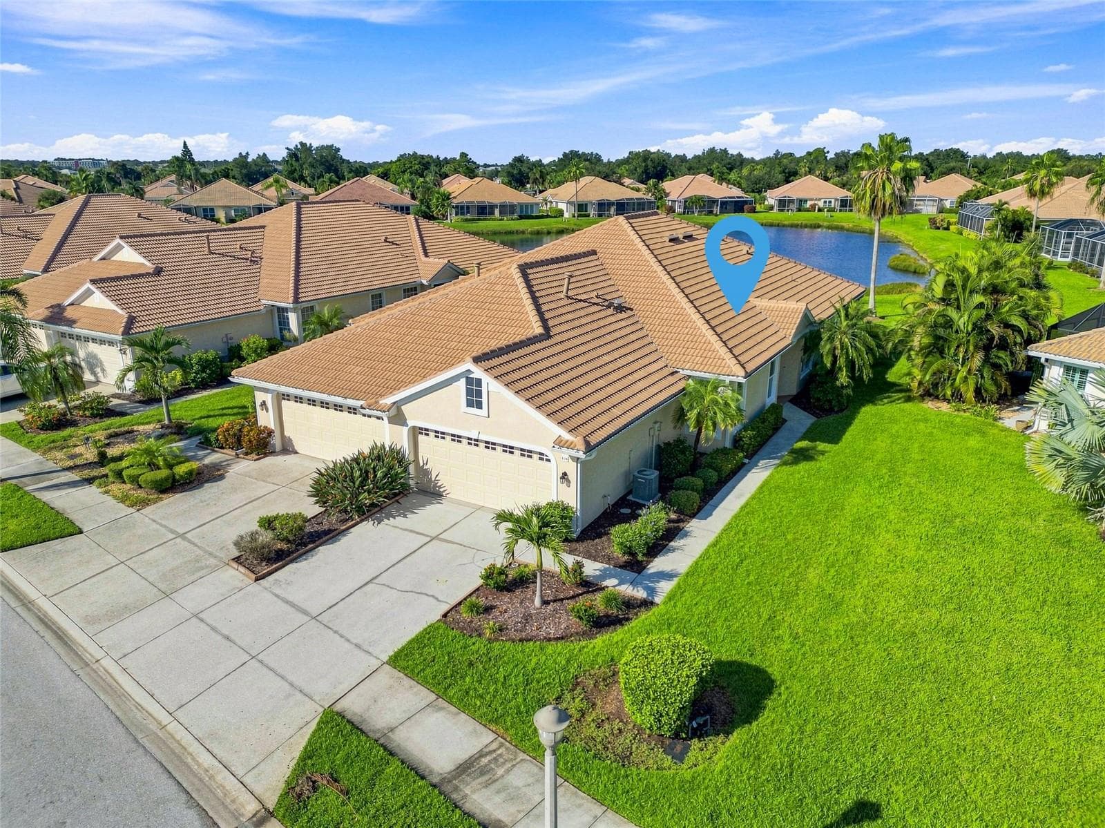 Villa at 4350 WHISPERING OAKS DR, NORTH PORT, photo 50 of 65