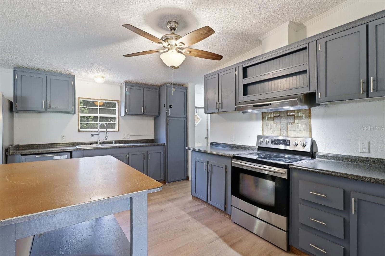 Manufactured Home at 3390 SE 146TH LN, SUMMERFIELD, photo 11 of 48