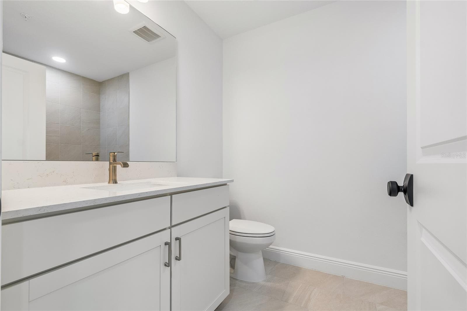 Bath-Photo description represents the model home of same floor plan. - 17830 BROADLEAF LOOP, VENICE