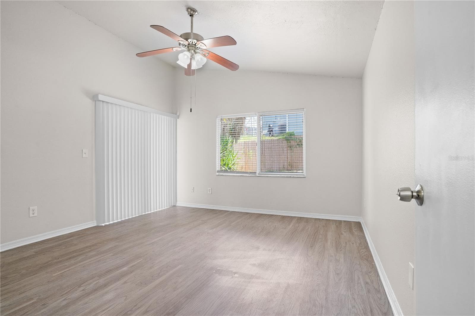 Single Family Residence at 8851 PARLIAMENT CT, KISSIMMEE, photo 16 of 35