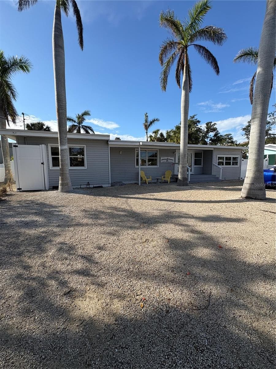 Single Family Residence at 5032 CALLE MINORGA, SARASOTA, photo 17 of 23
