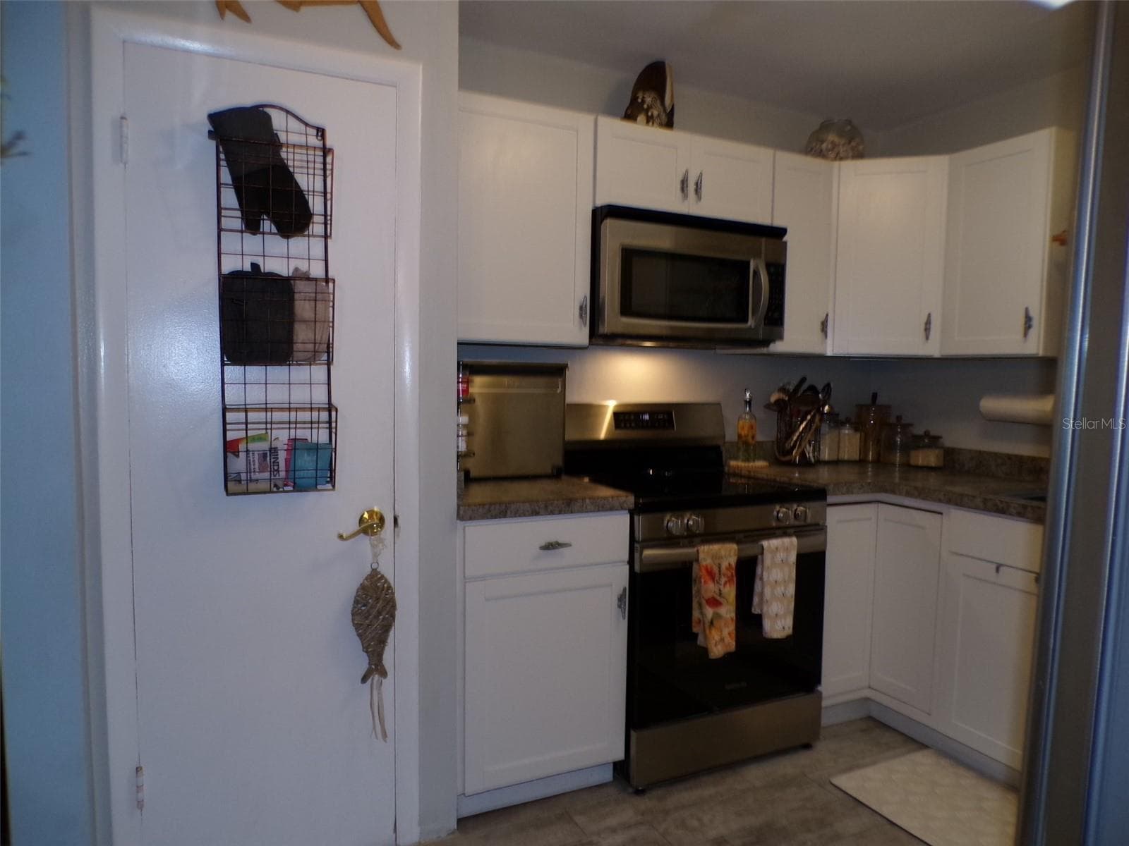 Single Family Residence at 861 CONREID DR NE, PORT CHARLOTTE, photo 19 of 47
