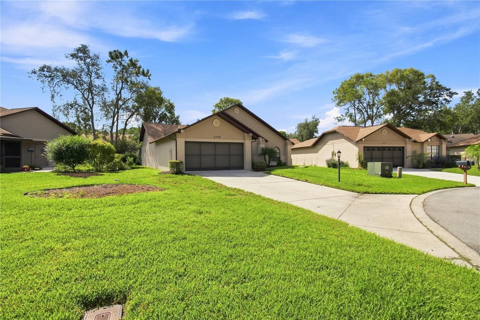 Villa at 6706 OAK CLUSTER CIR, SPRING HILL, photo 5 of 78