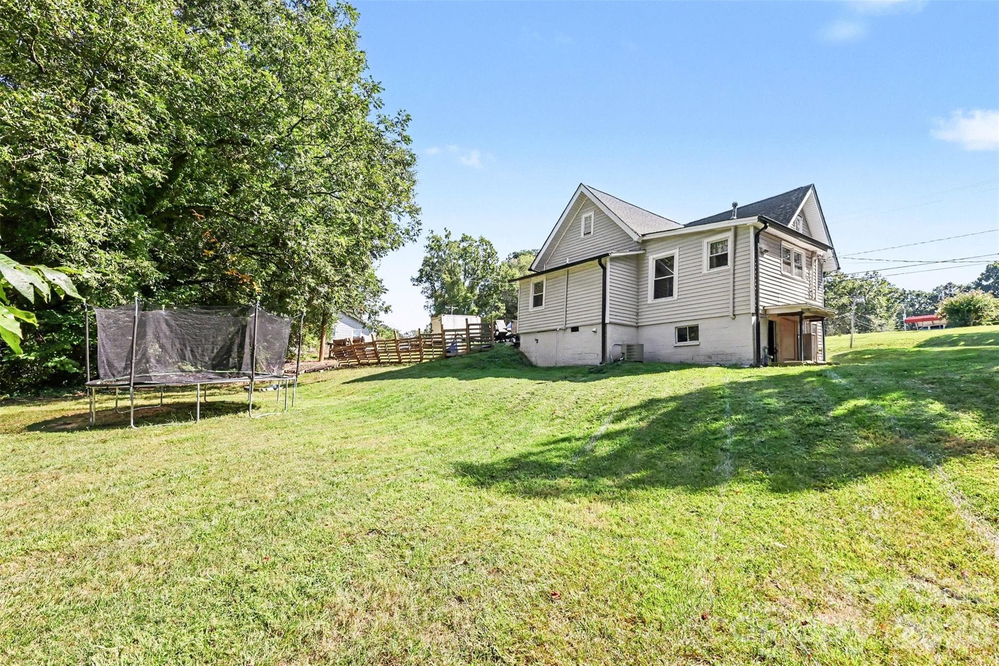 Single Family Residence at 1104 W 7th Avenue, Gastonia, photo 17 of 26