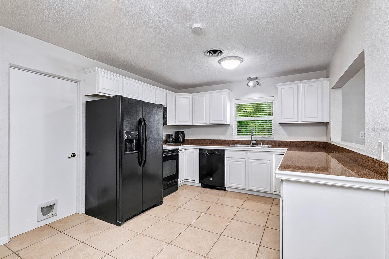 Single Family Residence at 11399 80TH AVE, SEMINOLE, photo 9 of 33