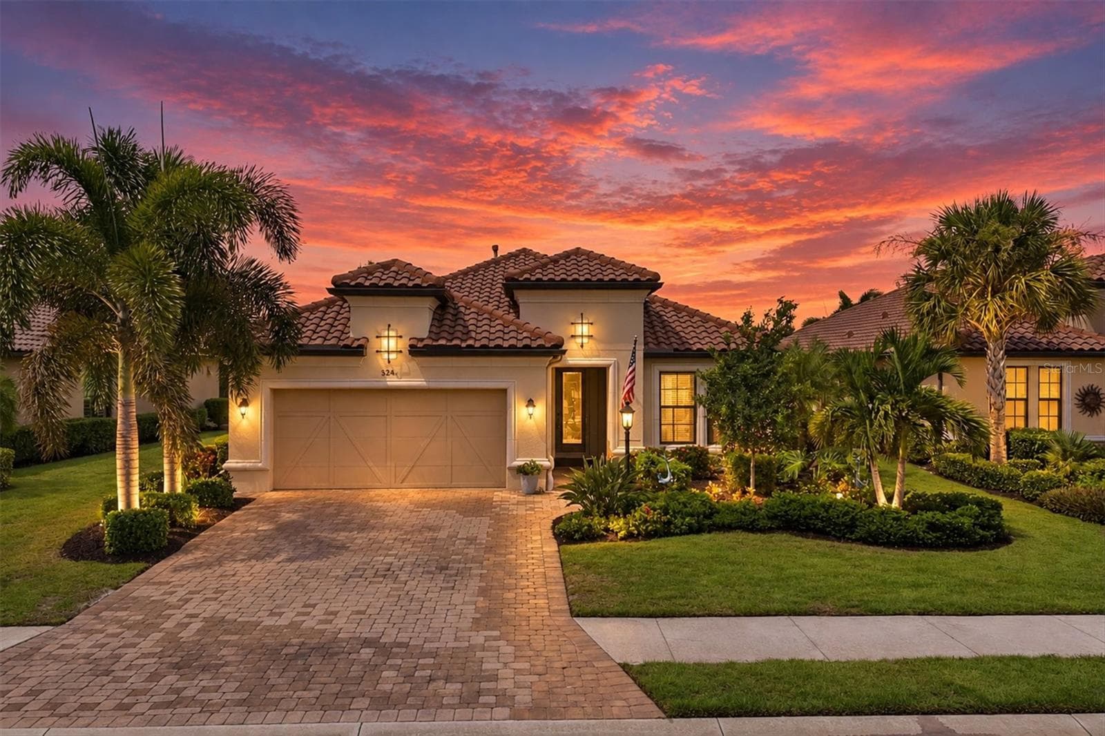 5214 CASTELLO LN