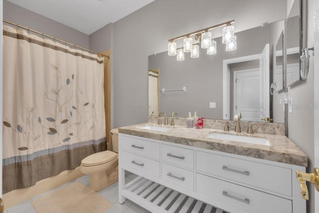 Single Family Residence at 5929 FISHHAWK CROSSING BLVD, LITHIA, photo 26 of 39