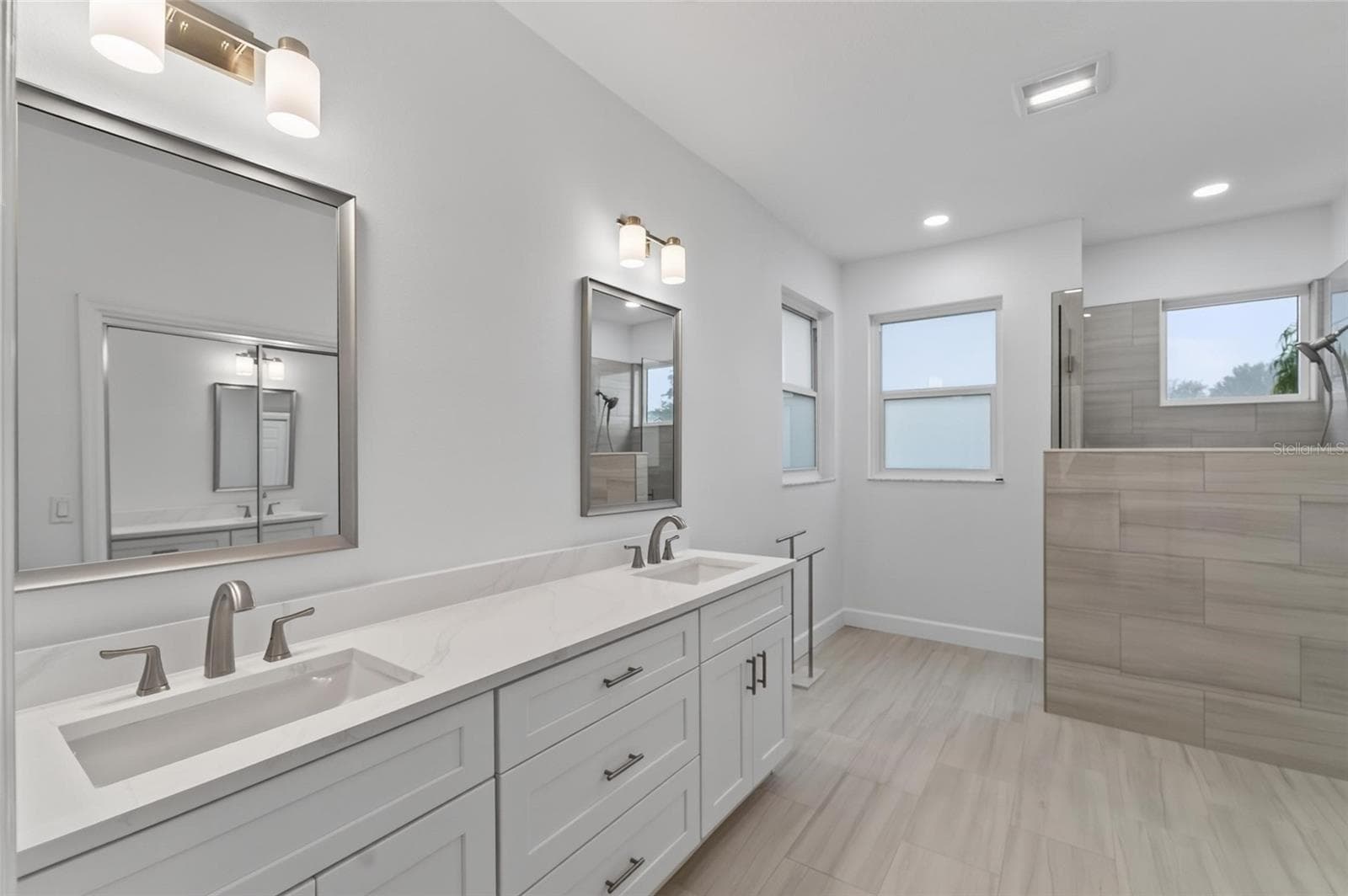 Single Family Residence at 2216 NEW BEDFORD DR, SUN CITY CENTER, photo 13 of 75