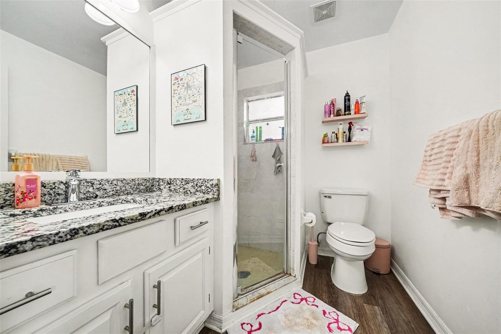 Single Family Residence at 30944 TEHO ST, MOUNT PLYMOUTH, photo 15 of 24
