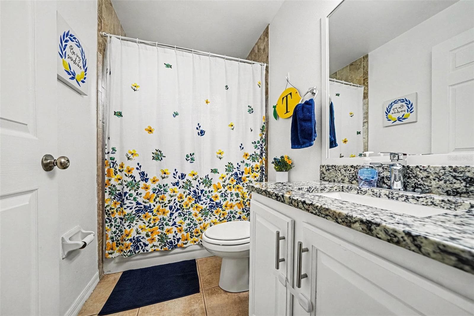 Single Family Residence at 30944 TEHO ST, MOUNT PLYMOUTH, photo 18 of 24