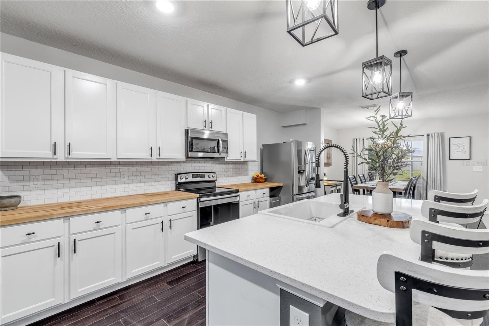 Kitchen - 143 OLD MILL POND RD, EDGEWATER