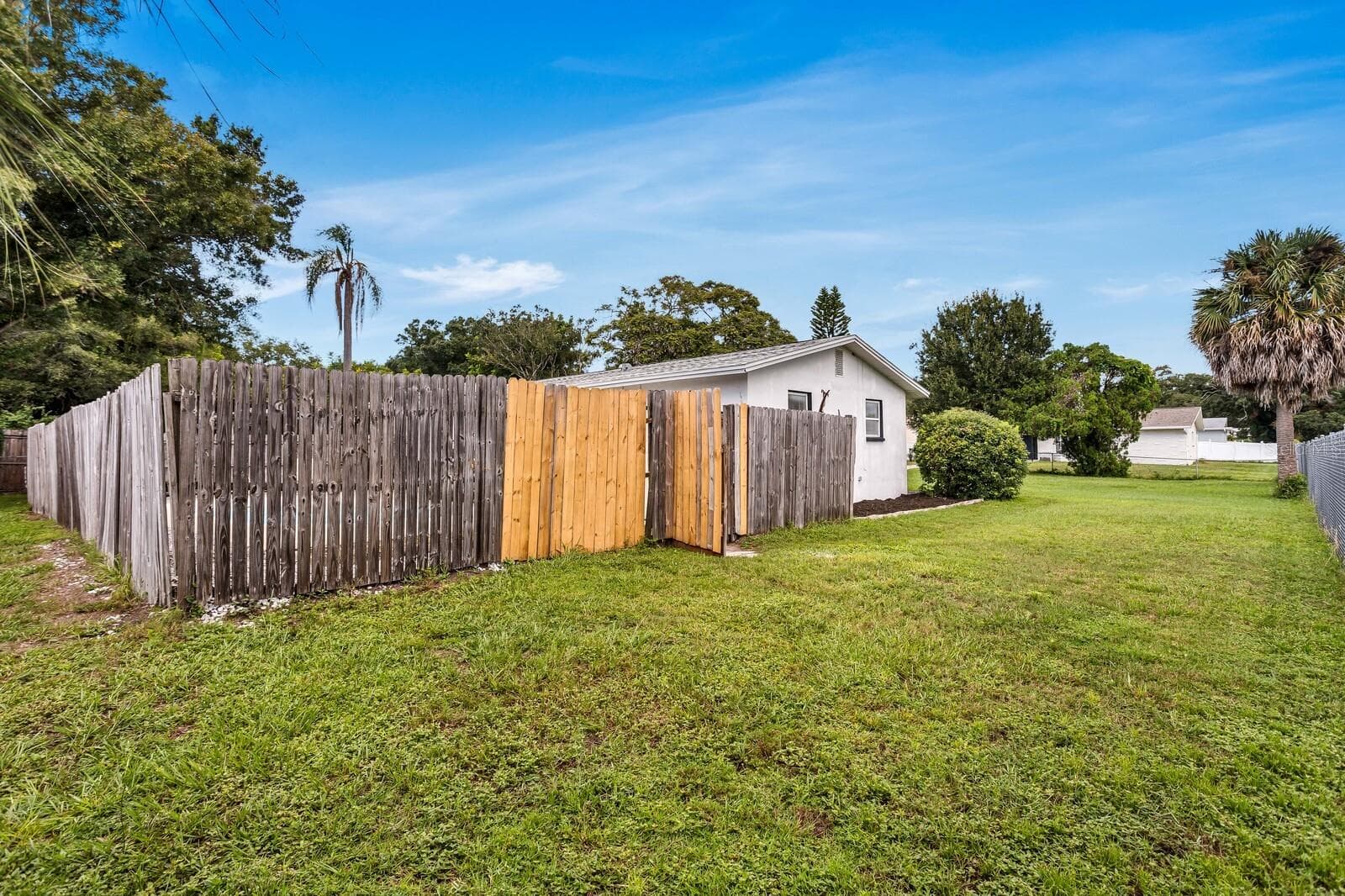 Single Family Residence at 407 OCEAN CT, LARGO, photo 33 of 33