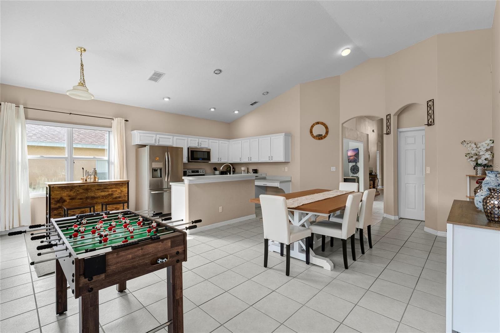 Single Family Residence at 616 CORVINA DR, DAVENPORT, photo 5 of 28